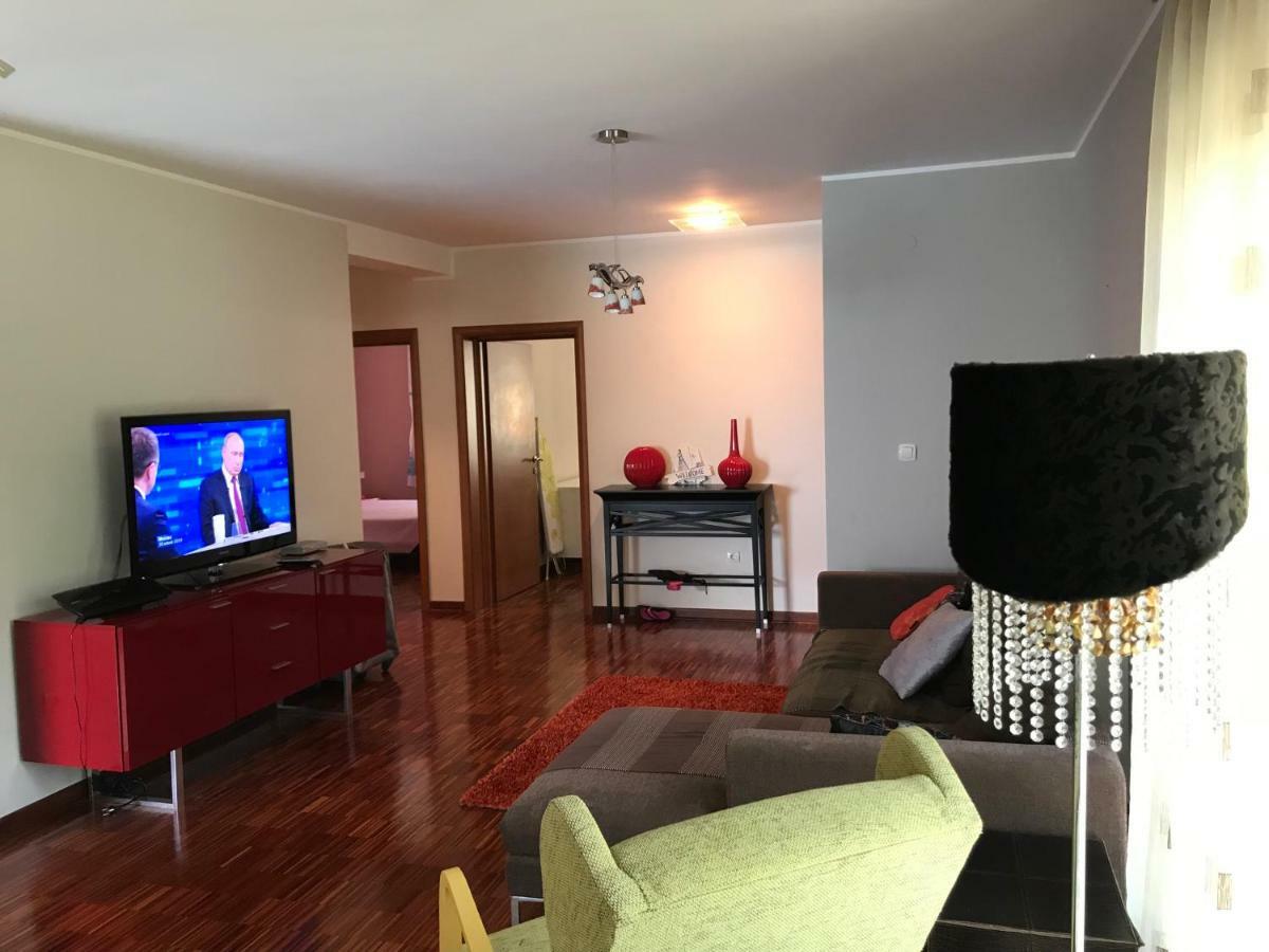Apartment Stoliv Mare Kotor Bagian luar foto